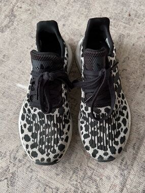 Size 7.5 - adidas Swift Run 1.0 Animal Print W